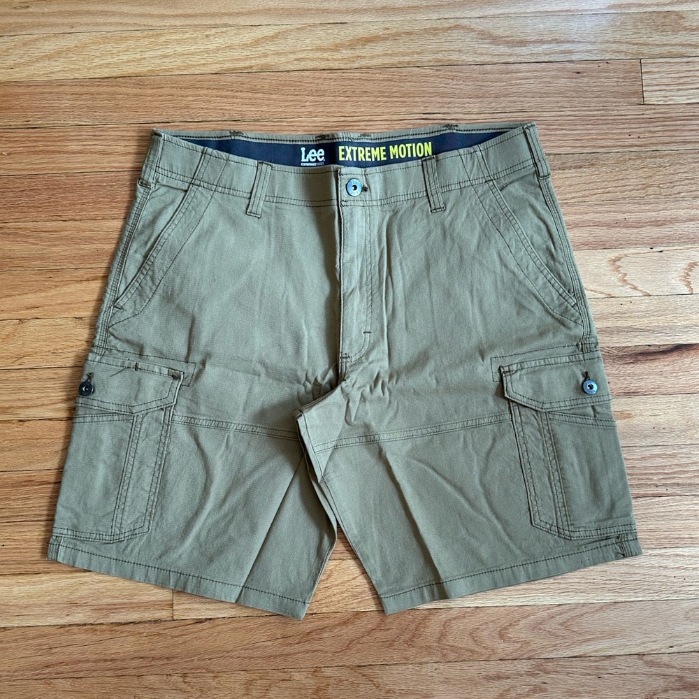 Lee Performance Series Extreme Motion Cargo Shorts